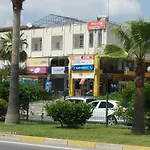 לינה וארוחת בוקר Odessa