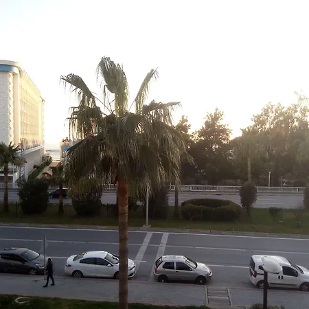 Odessa B&B 아브살라르